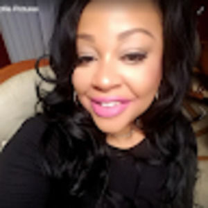 Meet your Posher, Shawna